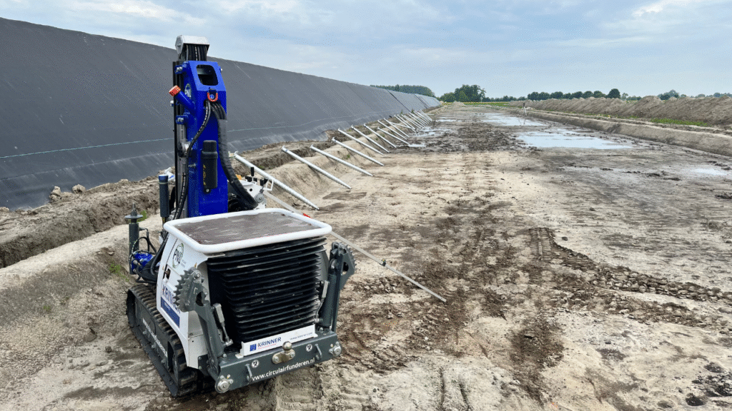 Uitleg funderingsaanpak met CE-palen en bodemrapport in overleg met aannemer